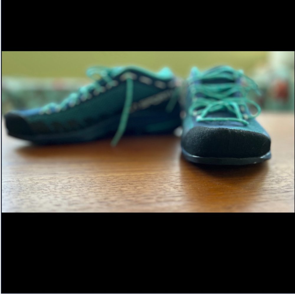 La Sportiva TX2 Approach Shoe in Aqua, Size 38/7/6.5, NWT